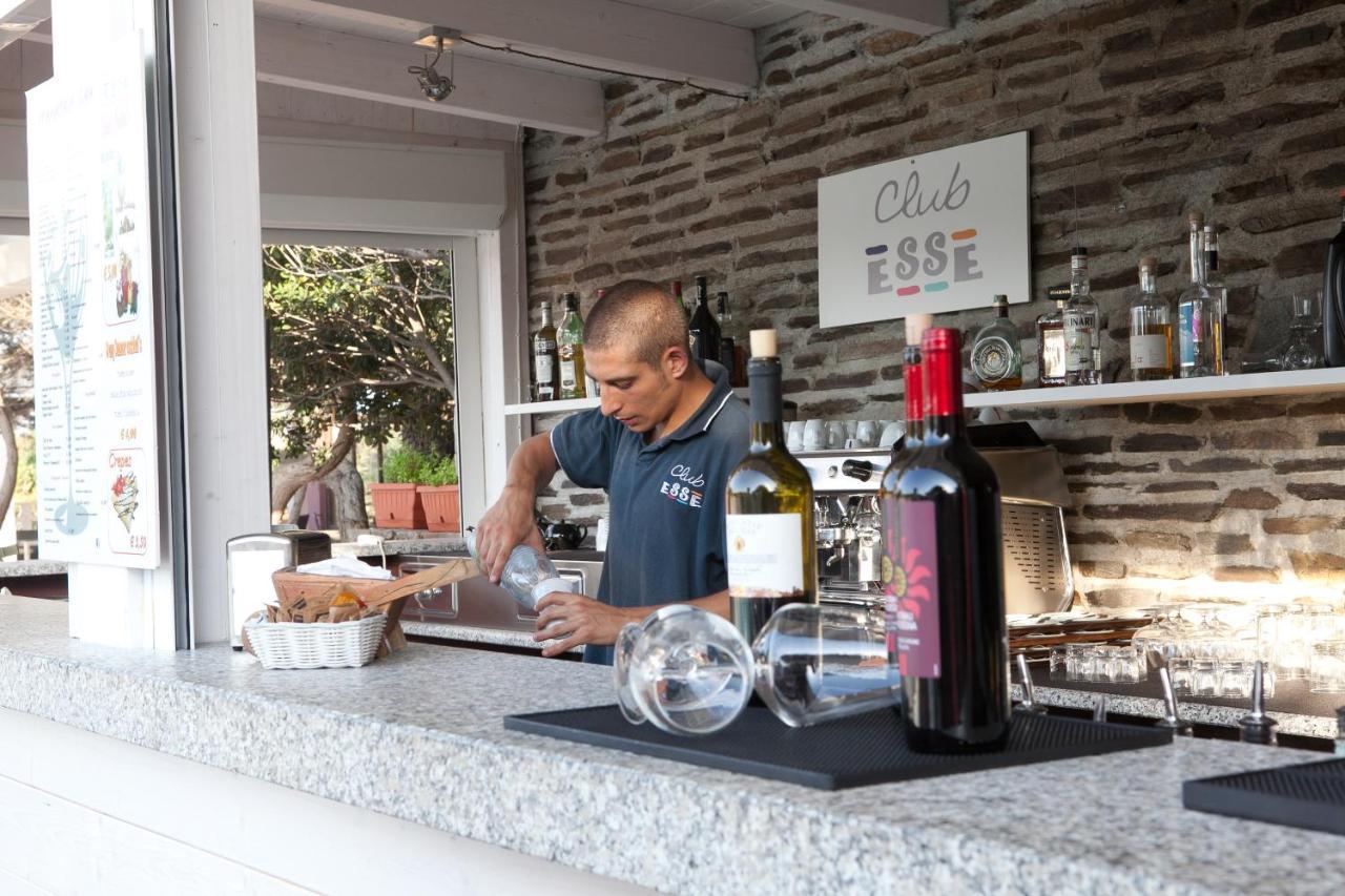 Club Esse Sporting Hotel Стинтино Екстериор снимка
